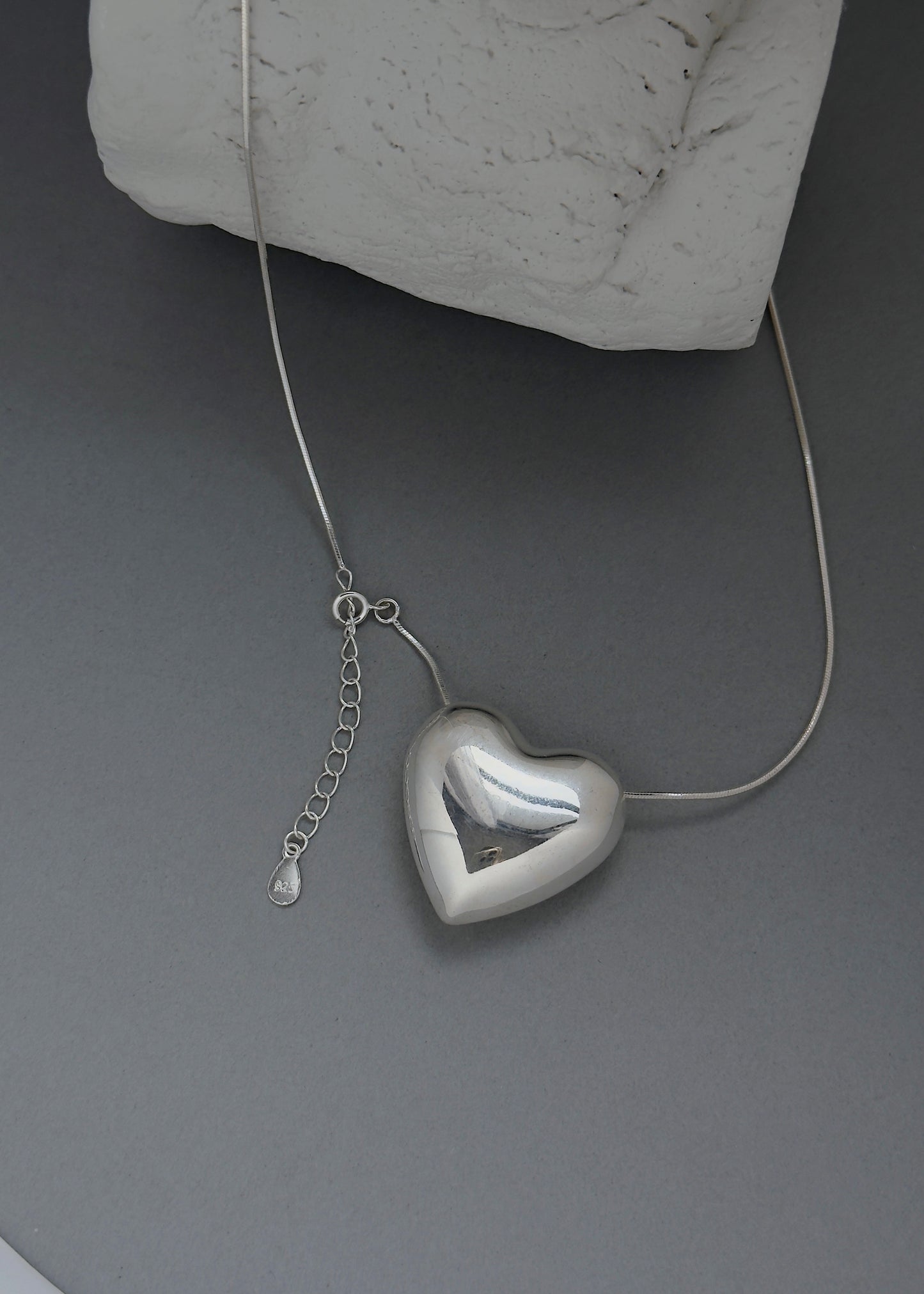 HEARTBREAKER NECKLACE