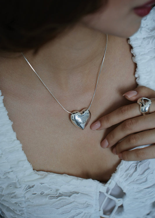 HEARTBREAKER NECKLACE