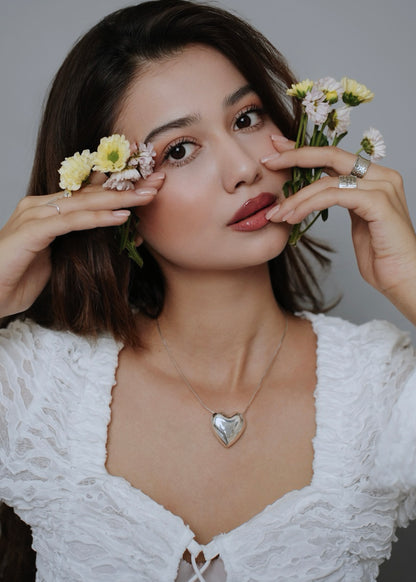 HEARTBREAKER NECKLACE