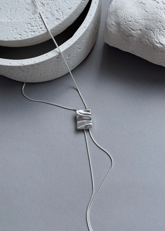 LENGTH PLAY NECKLACE