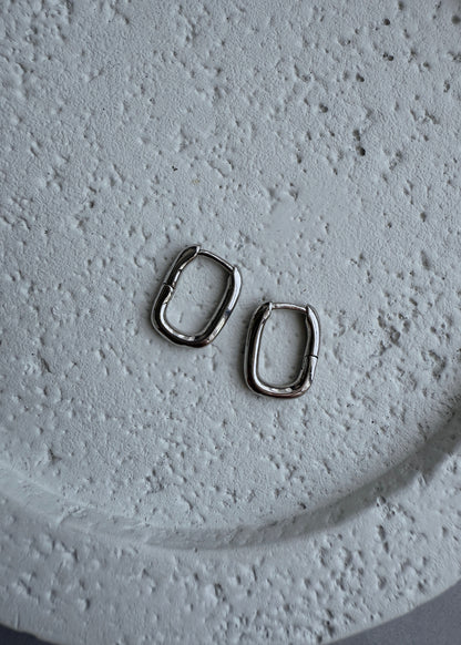 LINEAR EARRINGS