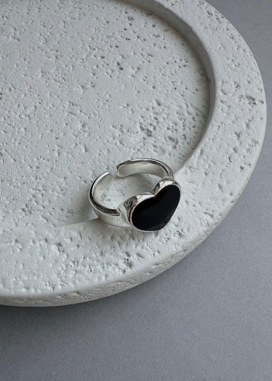 POISONED HEART RING