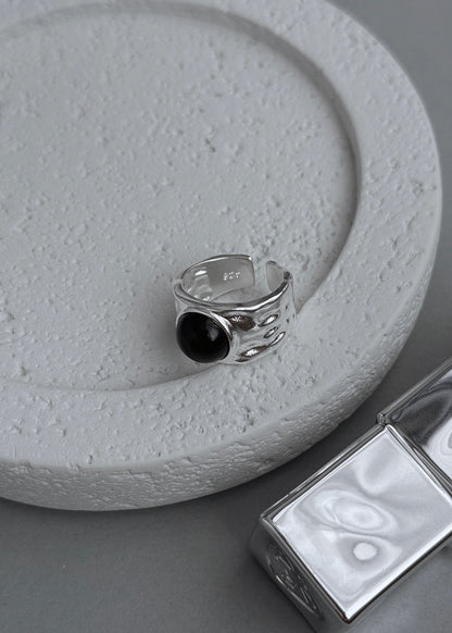 BLACKOUT RING