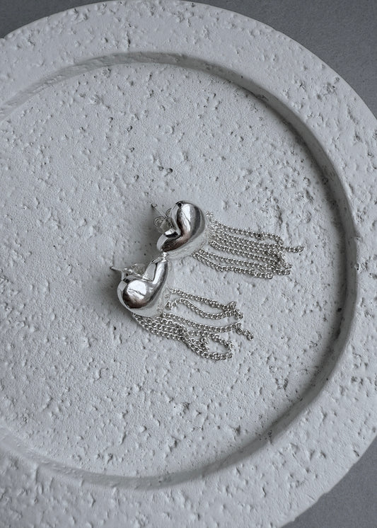 LOVE SWING EARRINGS
