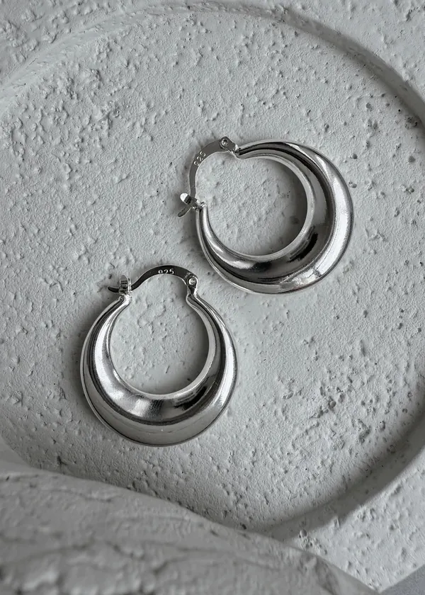 DRAMA HOOPS EARRINGS