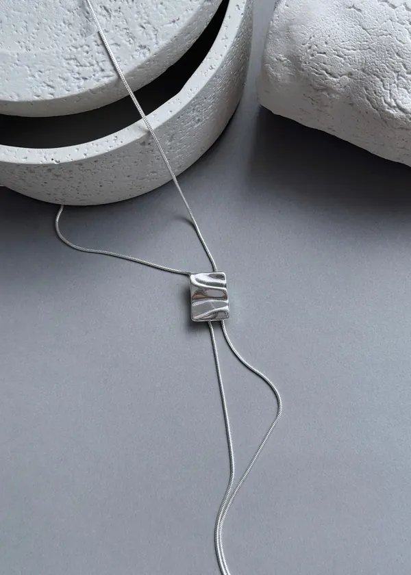 LENGTH PLAY NECKLACE