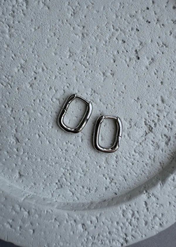 LINEAR EARRINGS