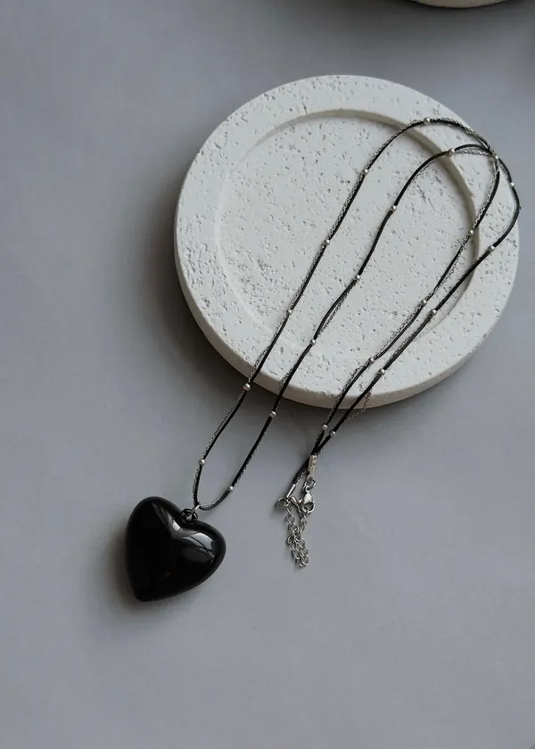REBEL HEART NECKLACE